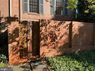 5201 WESTBARD AVENUE Unit: 27