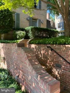 5201 WESTBARD AVENUE Unit: 27