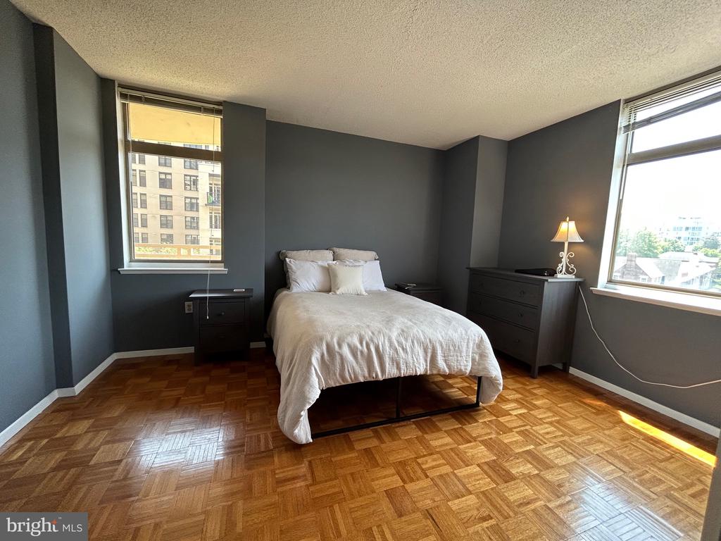 7111 WOODMONT AVENUE Unit: 401
