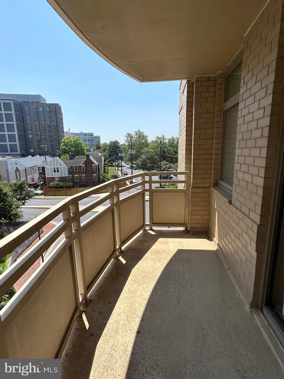7111 WOODMONT AVENUE Unit: 401