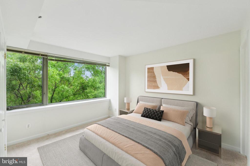 5450 WHITLEY PARK TERRACE Unit: 912