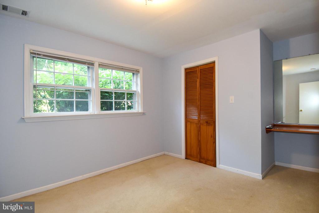 5303 DANBURY ROAD