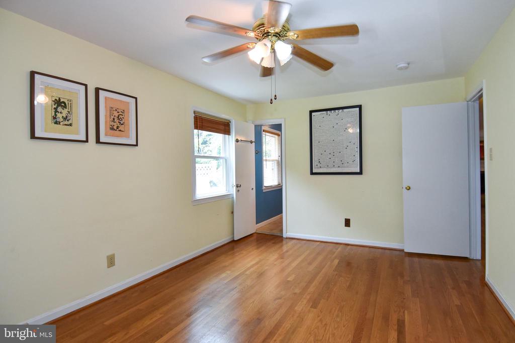 5303 DANBURY ROAD