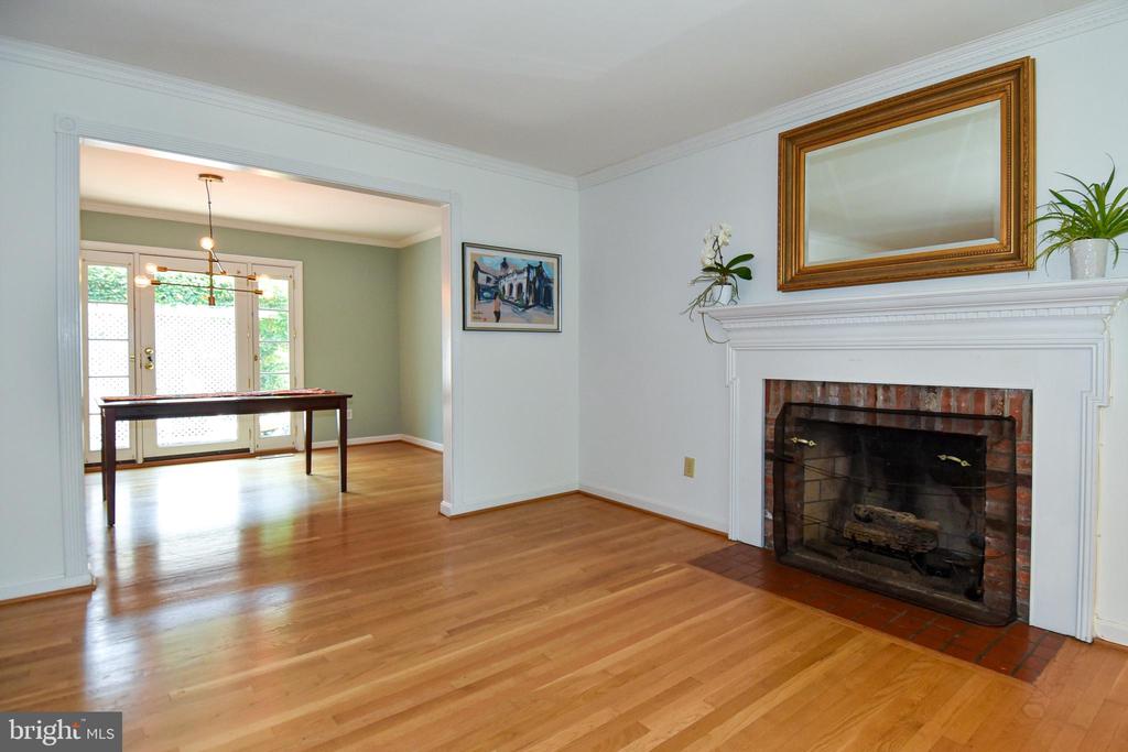 5303 DANBURY ROAD