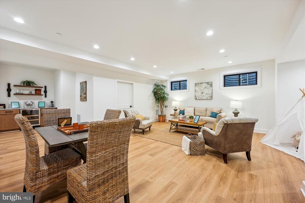 6008 MELVERN DRIVE