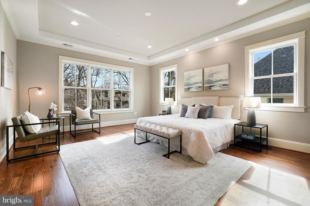 9705 BRIXTON LANE