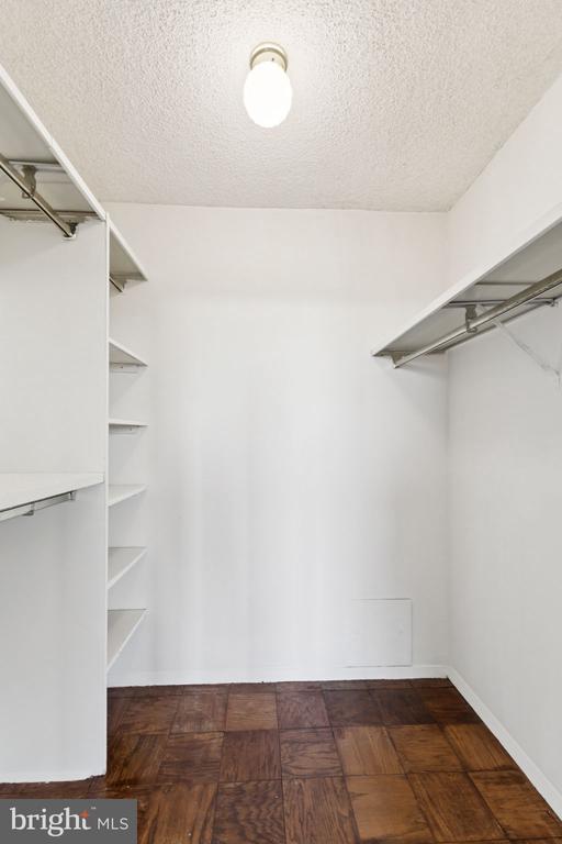 5225 POOKS HILL ROAD Unit: 1204S