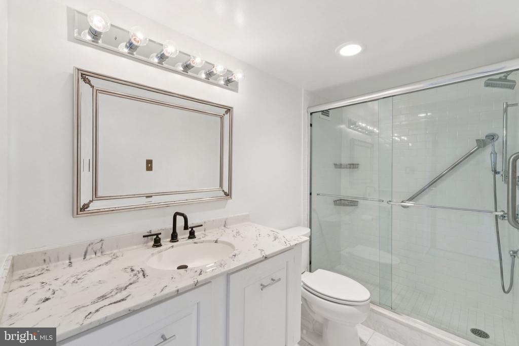 5225 POOKS HILL ROAD Unit: 1204S