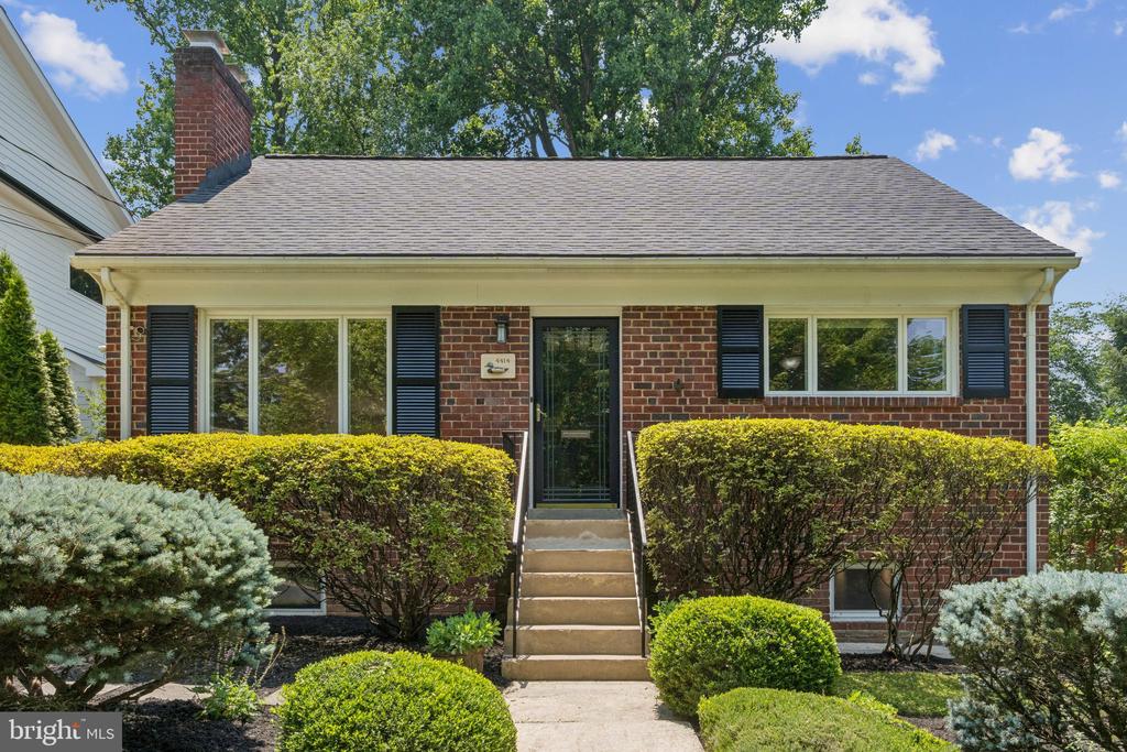 4414 WESTBROOK LANE