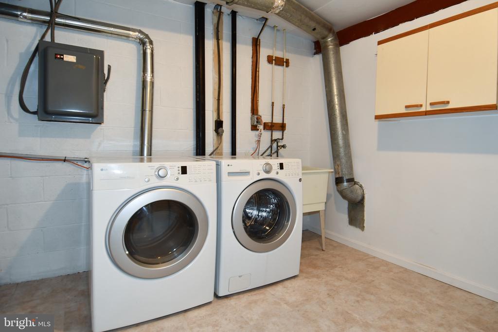 14632 TYNEWICK TERRACE Unit: 2-1463