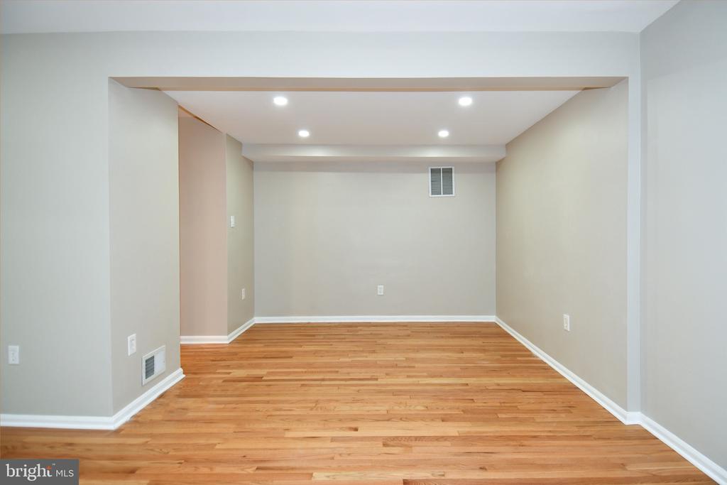 14632 TYNEWICK TERRACE Unit: 2-1463