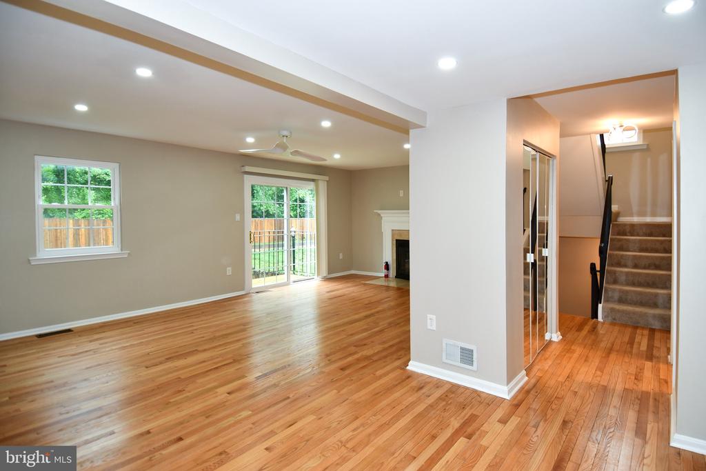14632 TYNEWICK TERRACE Unit: 2-1463
