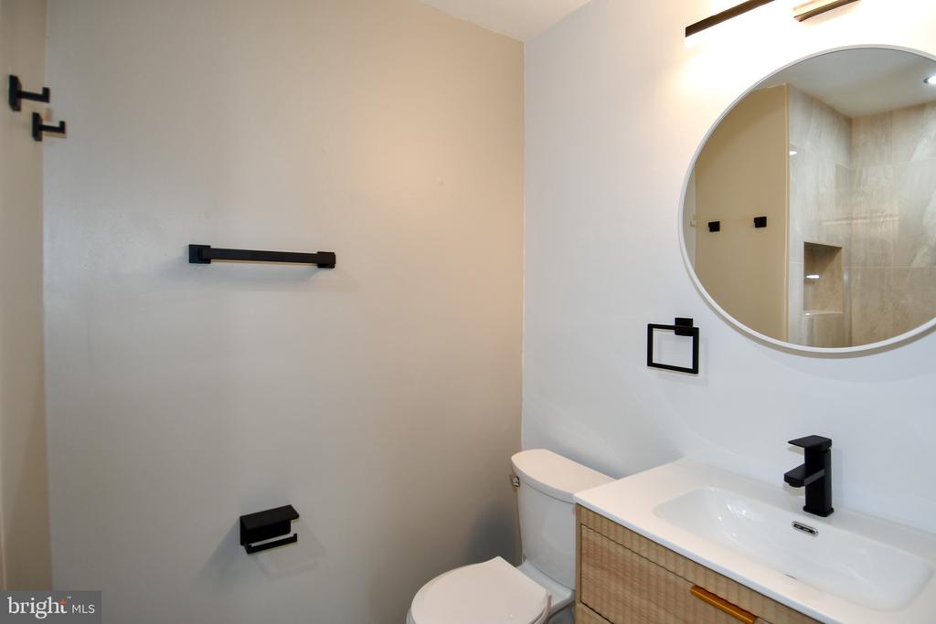14632 TYNEWICK TERRACE Unit: 2-1463