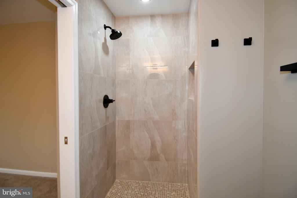 14632 TYNEWICK TERRACE Unit: 2-1463