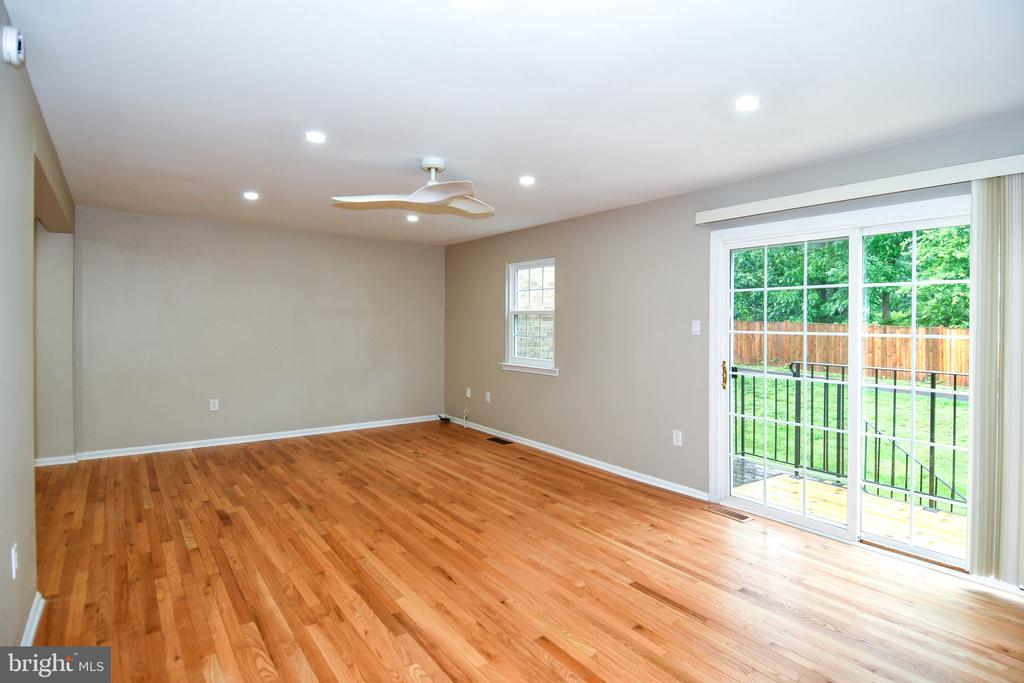 14632 TYNEWICK TERRACE Unit: 2-1463