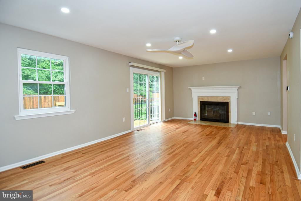 14632 TYNEWICK TERRACE Unit: 2-1463