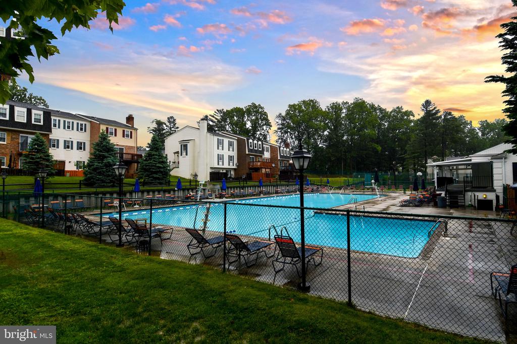 14632 TYNEWICK TERRACE Unit: 2-1463