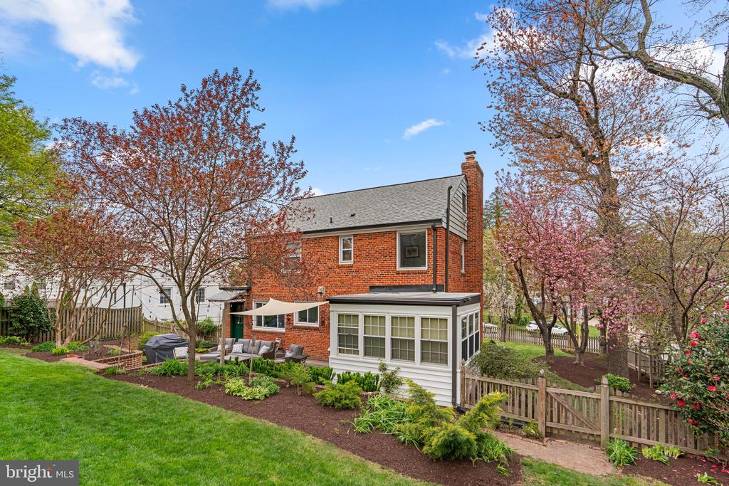 10205 WOODMOOR CIRCLE