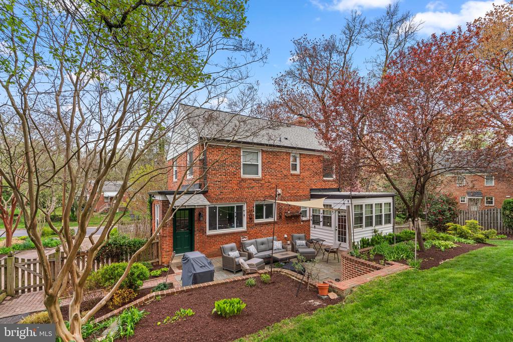 10205 WOODMOOR CIRCLE