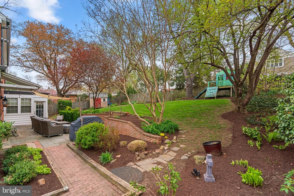 10205 WOODMOOR CIRCLE