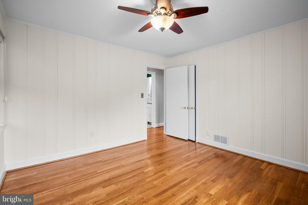 10205 WOODMOOR CIRCLE