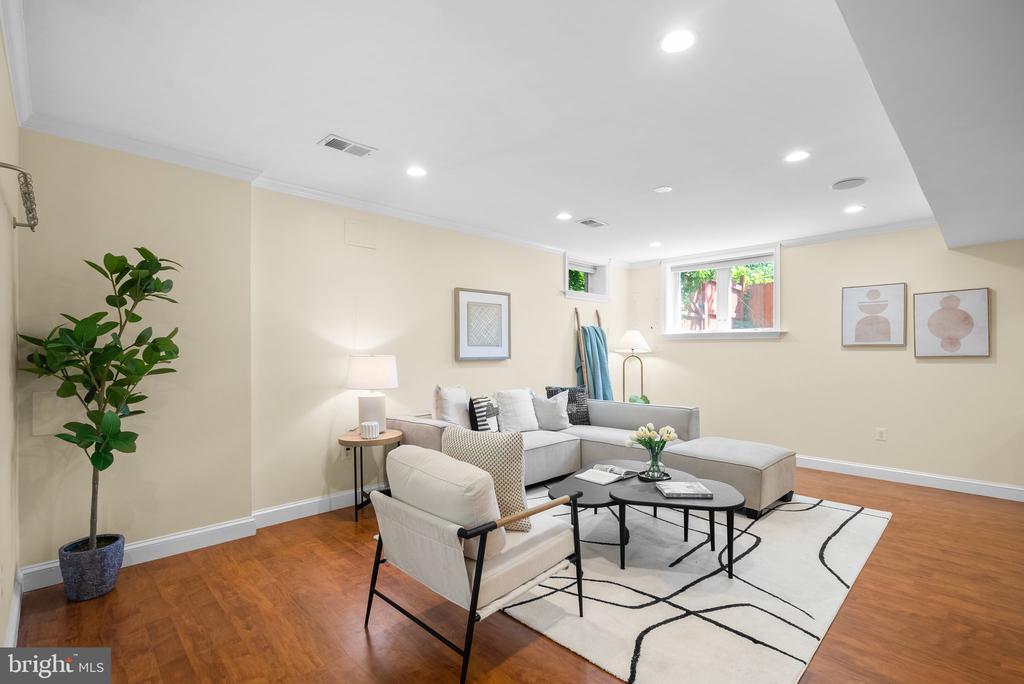 416 PENWOOD ROAD
