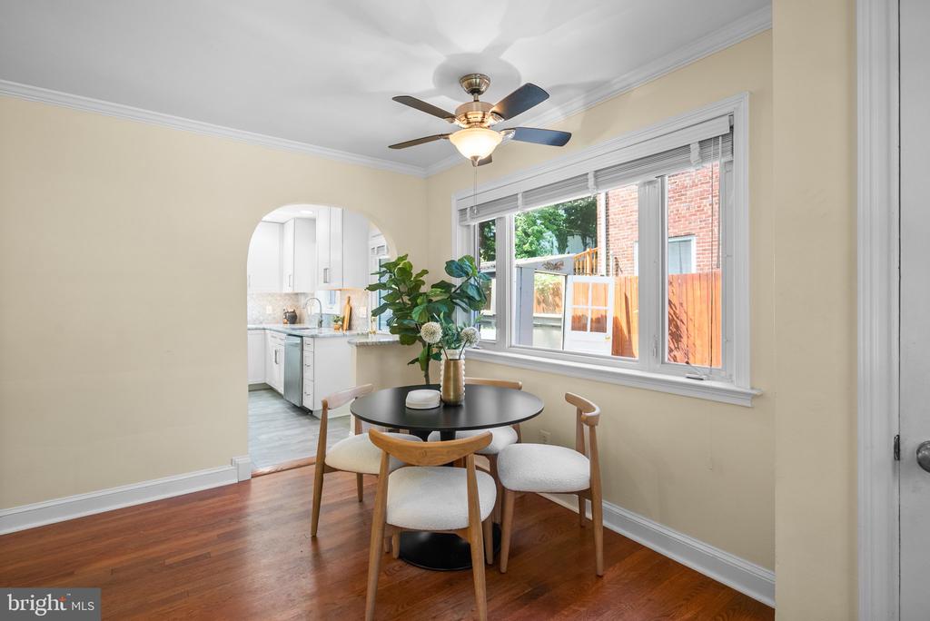 416 PENWOOD ROAD