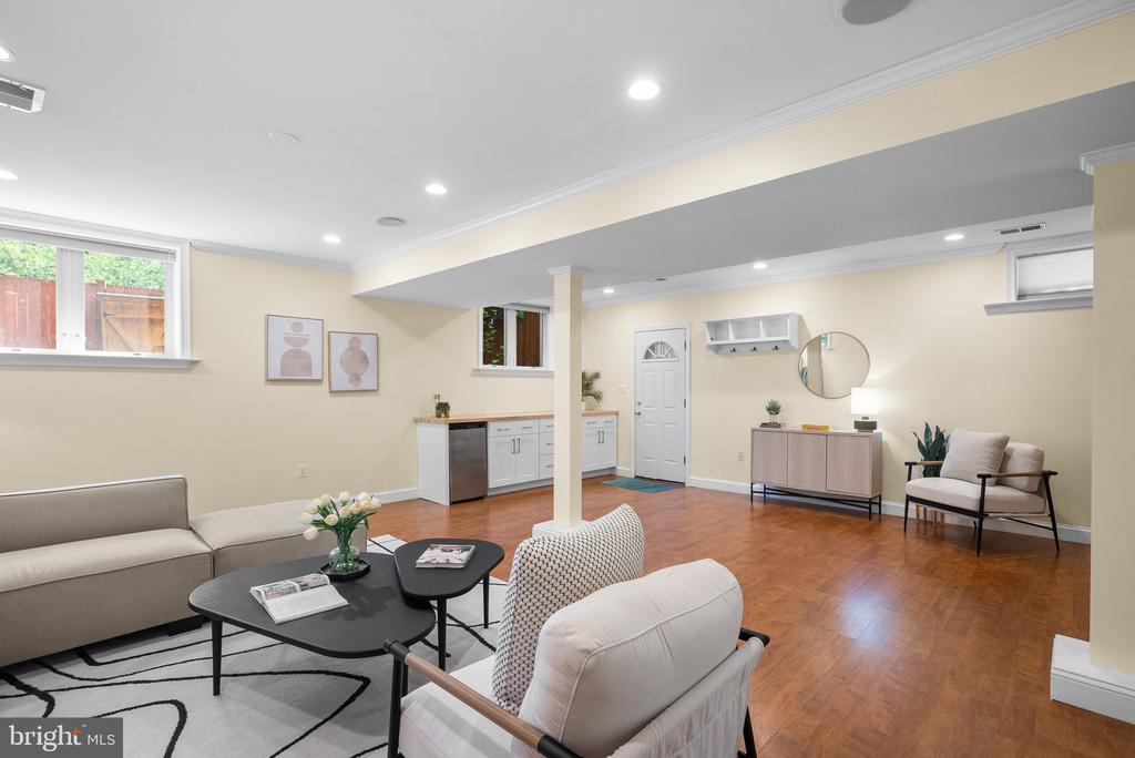 416 PENWOOD ROAD