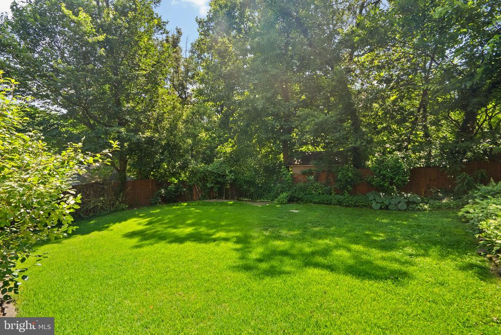 416 PENWOOD ROAD