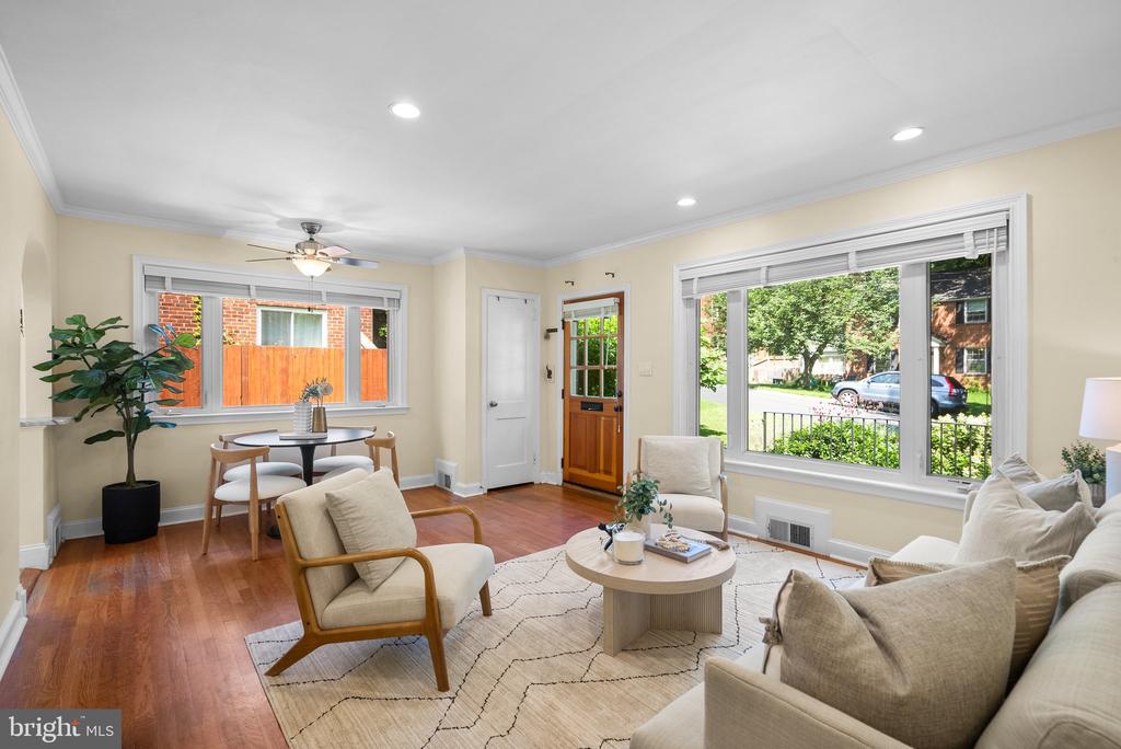 416 PENWOOD ROAD