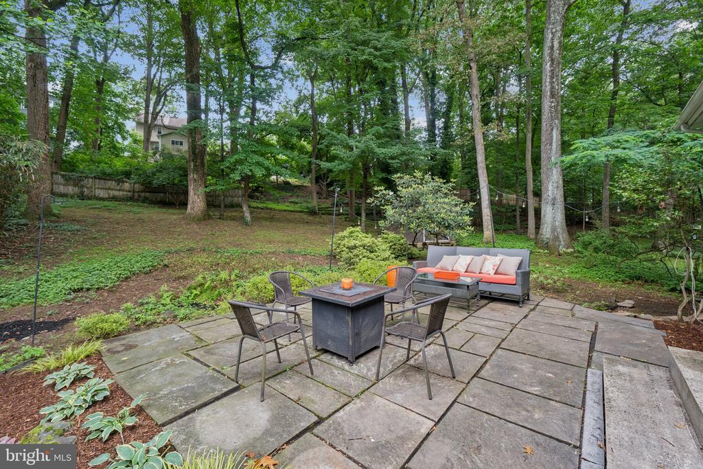 4004 WEXFORD DRIVE