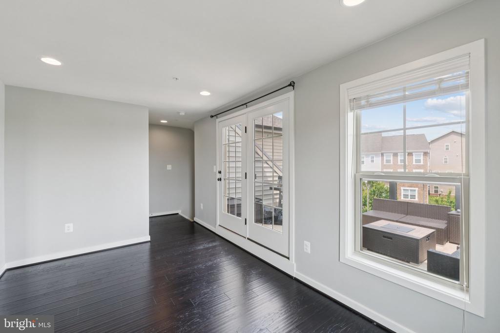 22710 CABIN BRANCH AVENUE