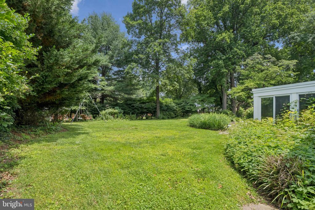 310 SOUTHWEST DRIVE