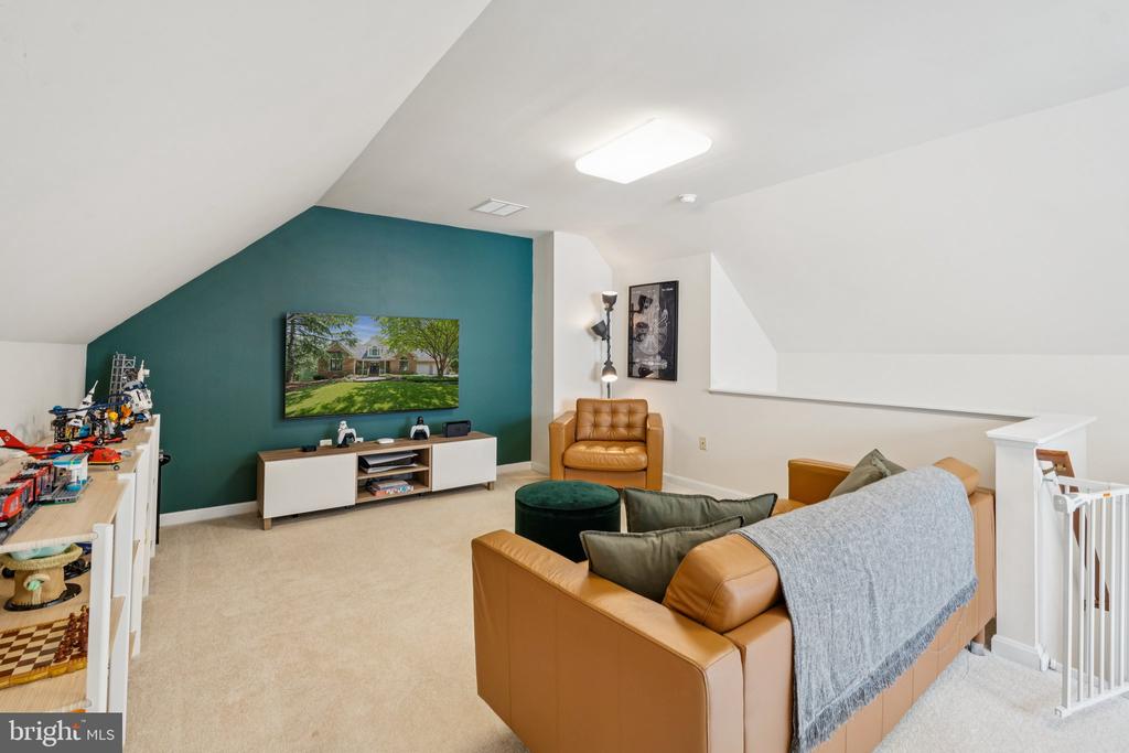 4 HARTLEY PLACE