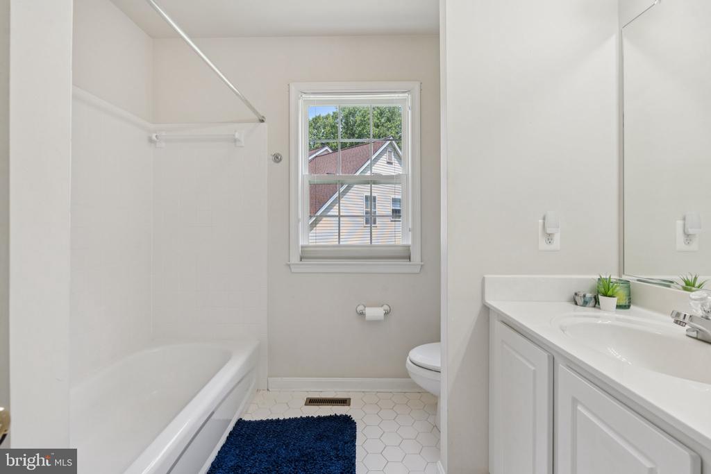 4 HARTLEY PLACE