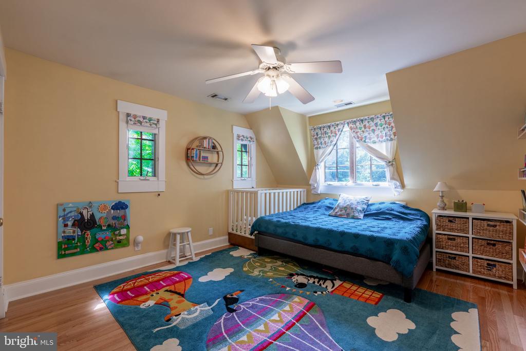 7411 PINEY BRANCH ROAD