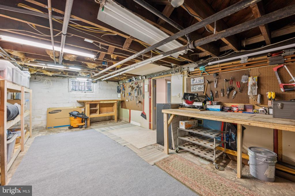 7411 PINEY BRANCH ROAD