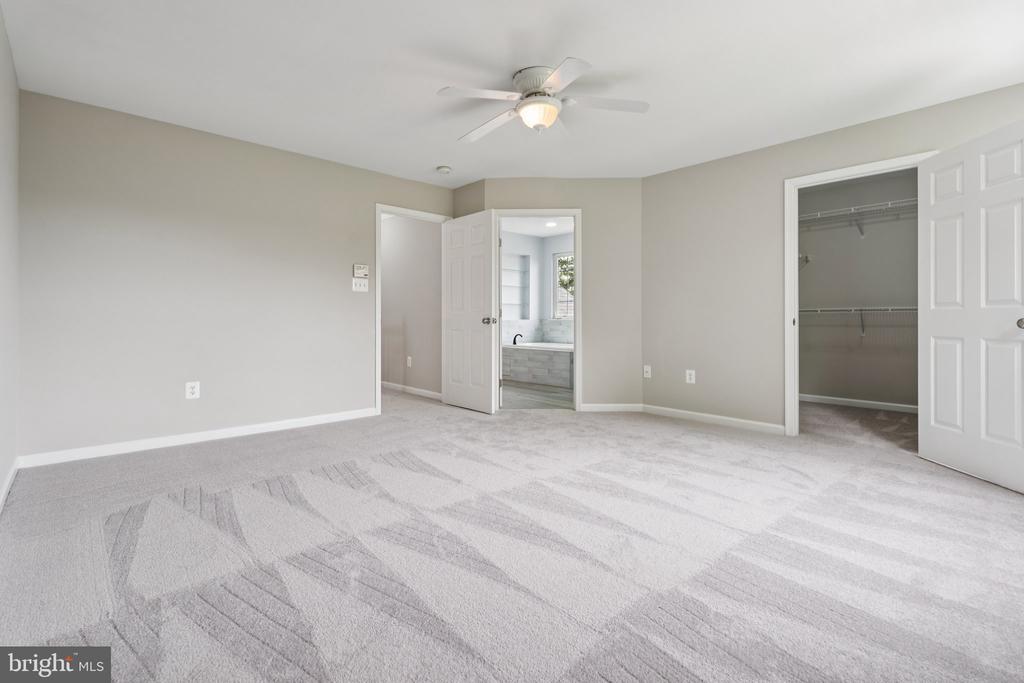 21503 SUN GARDEN COURT