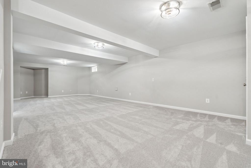 21503 SUN GARDEN COURT