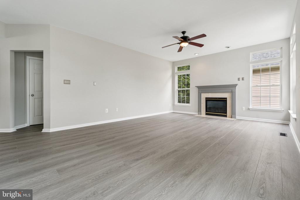 21503 SUN GARDEN COURT