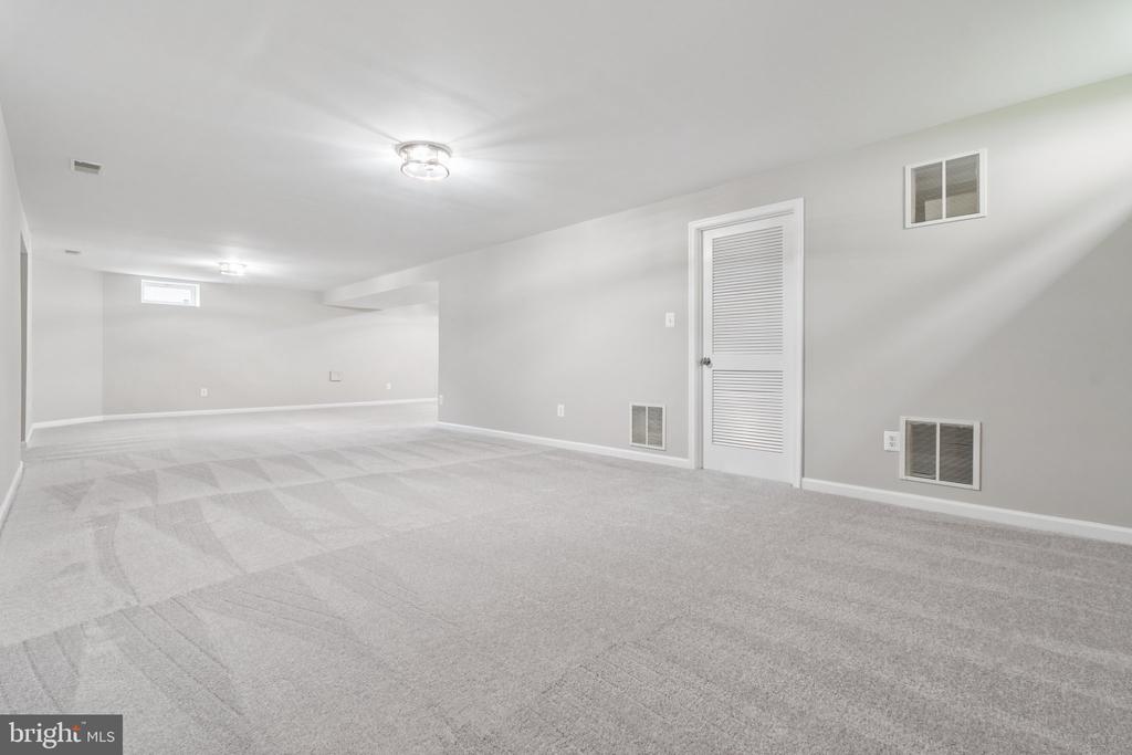 21503 SUN GARDEN COURT