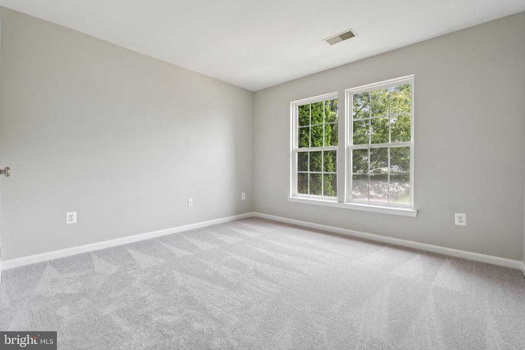 21503 SUN GARDEN COURT