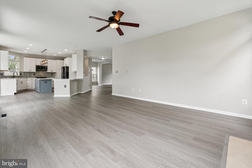 21503 SUN GARDEN COURT