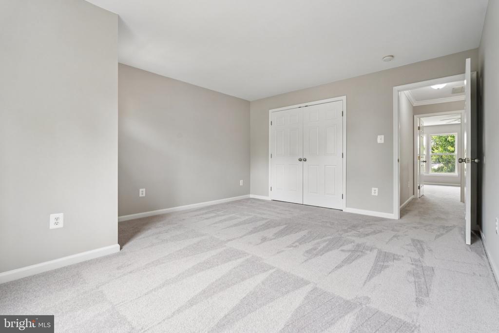 21503 SUN GARDEN COURT