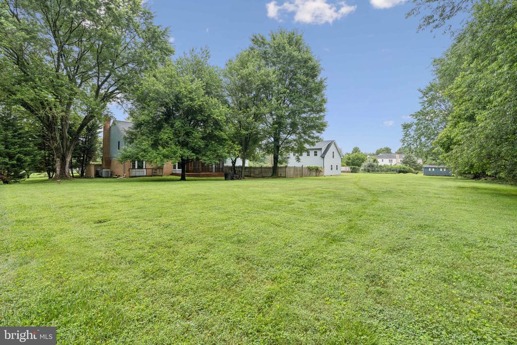 13204 LANTERN HOLLOW DRIVE