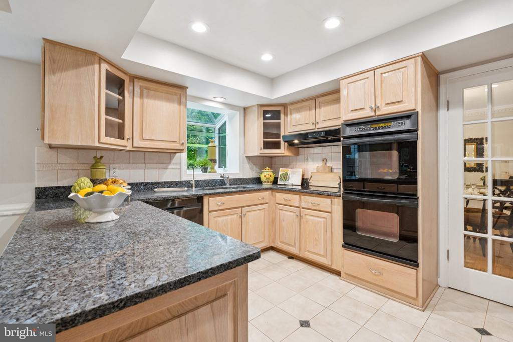 13204 LANTERN HOLLOW DRIVE