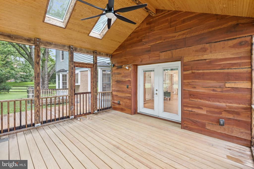 13204 LANTERN HOLLOW DRIVE