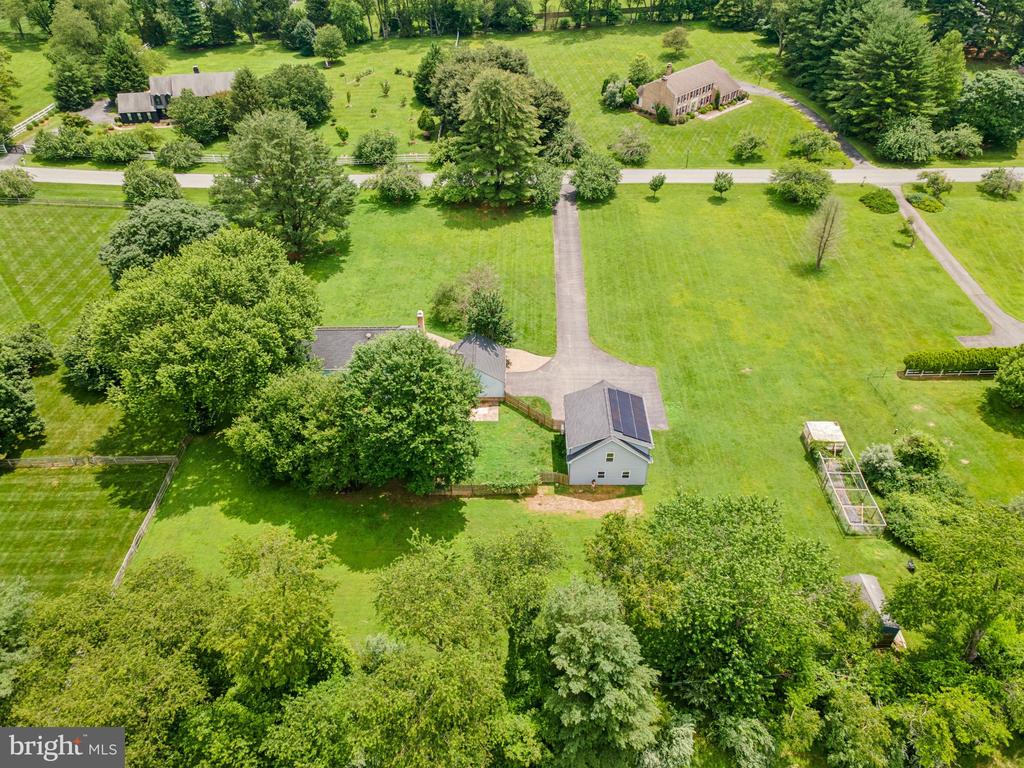 13204 LANTERN HOLLOW DRIVE