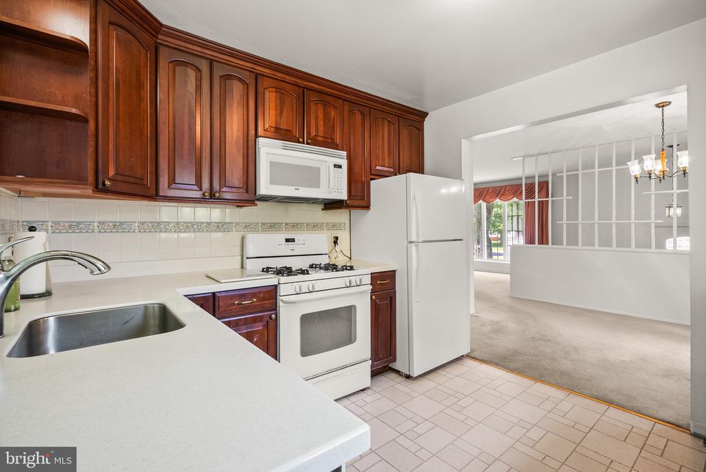 13015 SAINT CHARLES PLACE