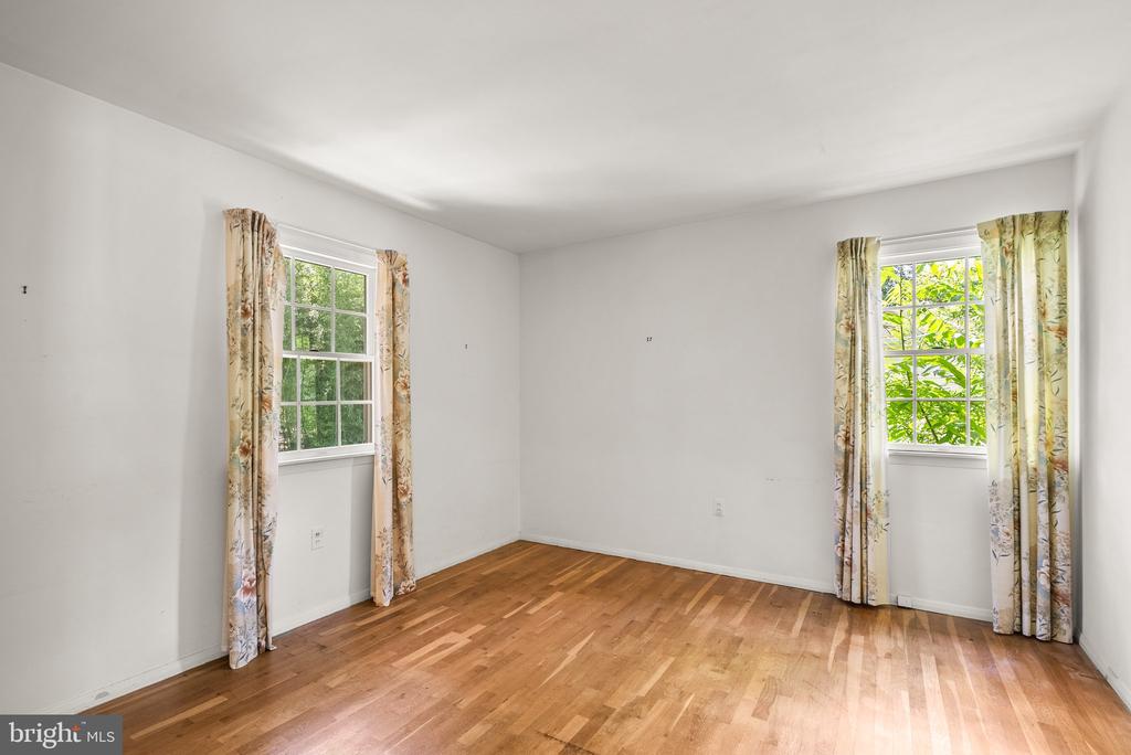 13015 SAINT CHARLES PLACE